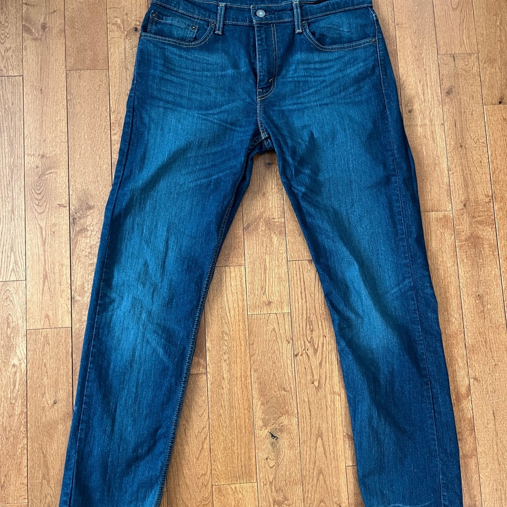 Levi's 502 Jeans